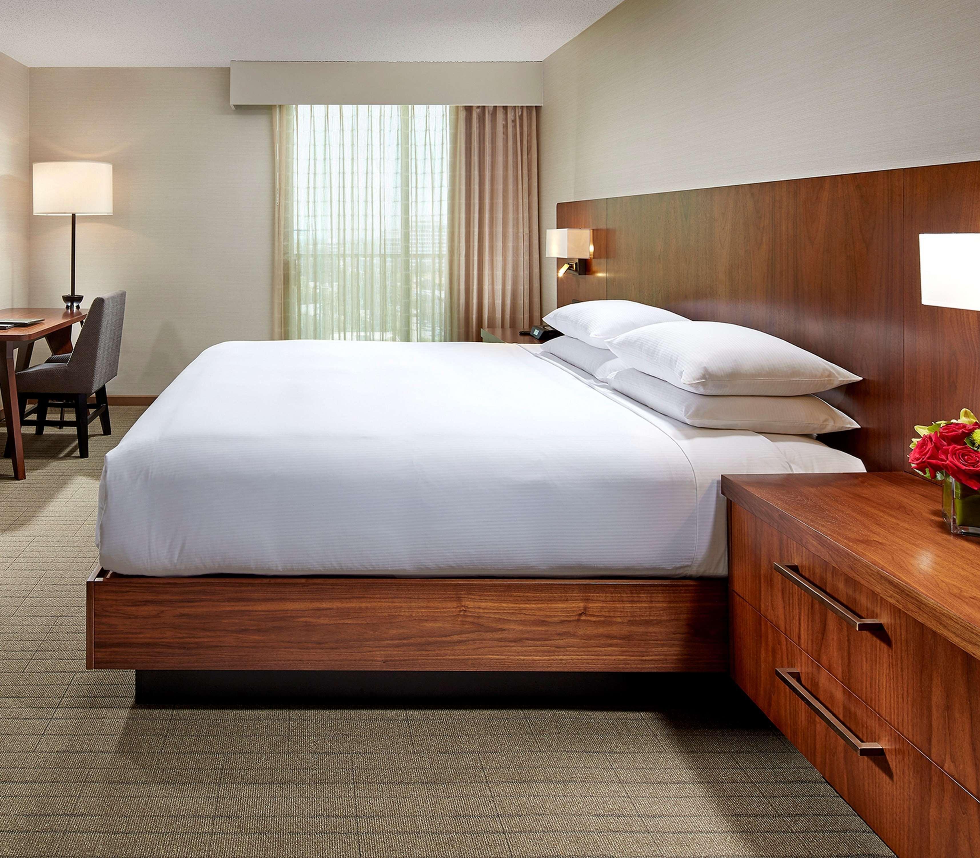 Hilton Pasadena Otel Dış mekan fotoğraf